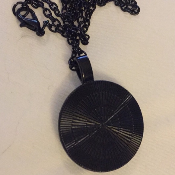 Retro CAT NECKLACE - Picture 2 of 3